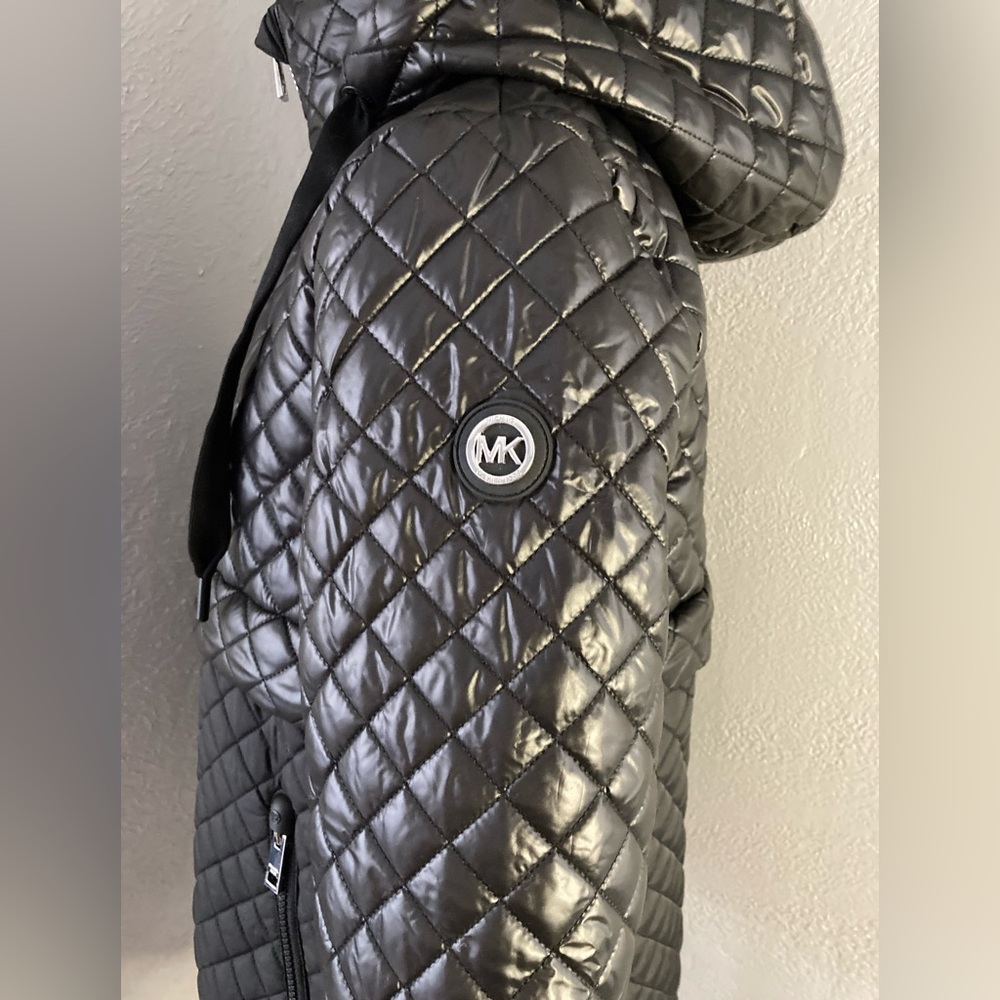 Michael Kors quilted coat - Picture 2 of 5